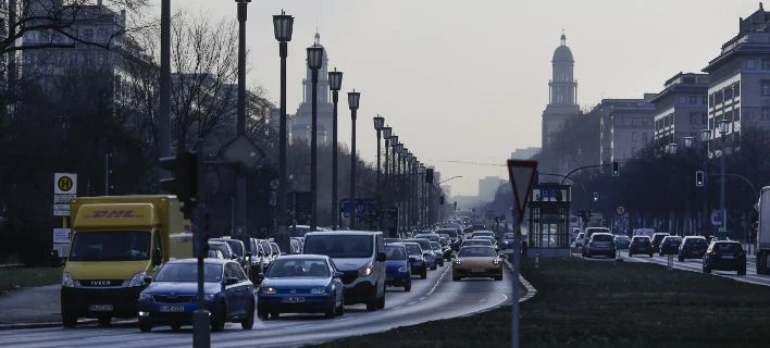Νέο πλήγμα για τα ντιζελοκίνητα – «Μπλόκο» στα οχήματα παλαιού τύπου στο Βερολίνο